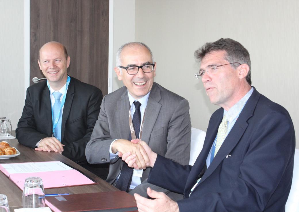 Signature d'un accord cadre entre l'ENAC et l'IMA le 17 juin 2015 © Olivier Puissant
